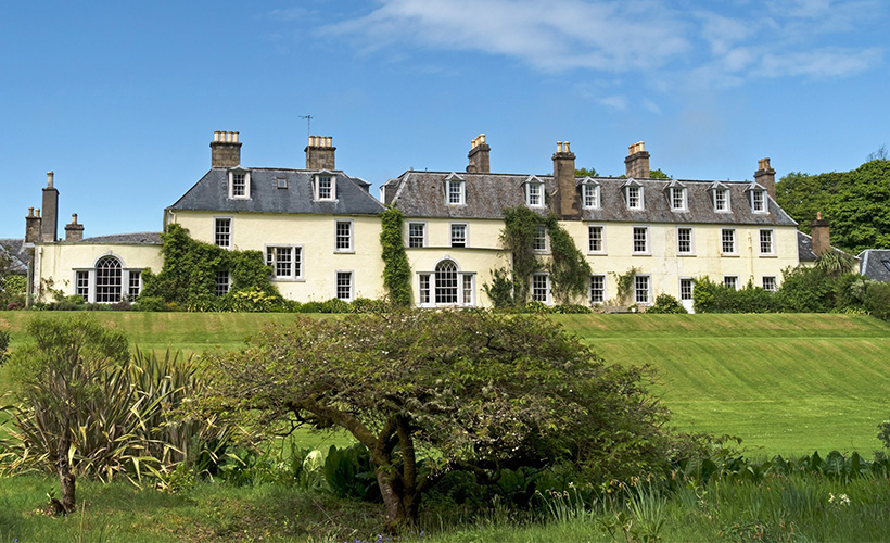 Colonsay House and gardens on a sunny day